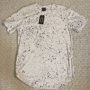 🖤🤍upscale, black and white t-shirt with a zipper on each side, XL